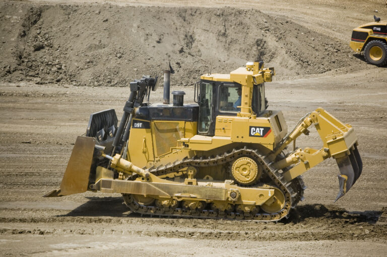 Construction Projects: Maximizing Performance with the Perfect Bulldozer Size