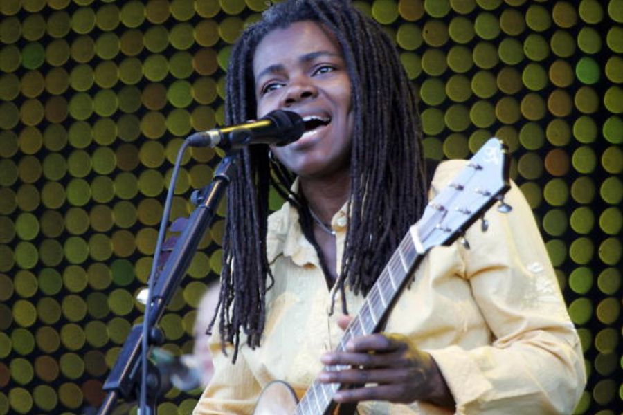 Tracy Chapman: A Journey through Music and Activism