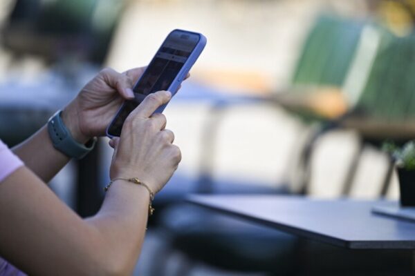 Importance of Choosing the Right Phone For Safety and Functionality Phone